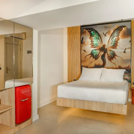 Sulara Exclusive Lounge Bistro