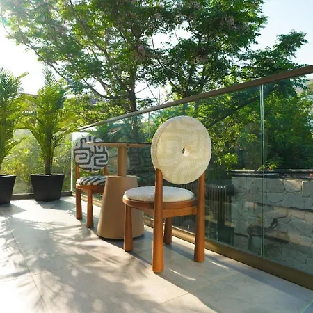 Sulara Exclusive Lounge Bistro Aparthotel